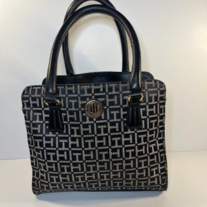 Tommy Hilfiger purse handbag black leather white patterned Multi Pockets.